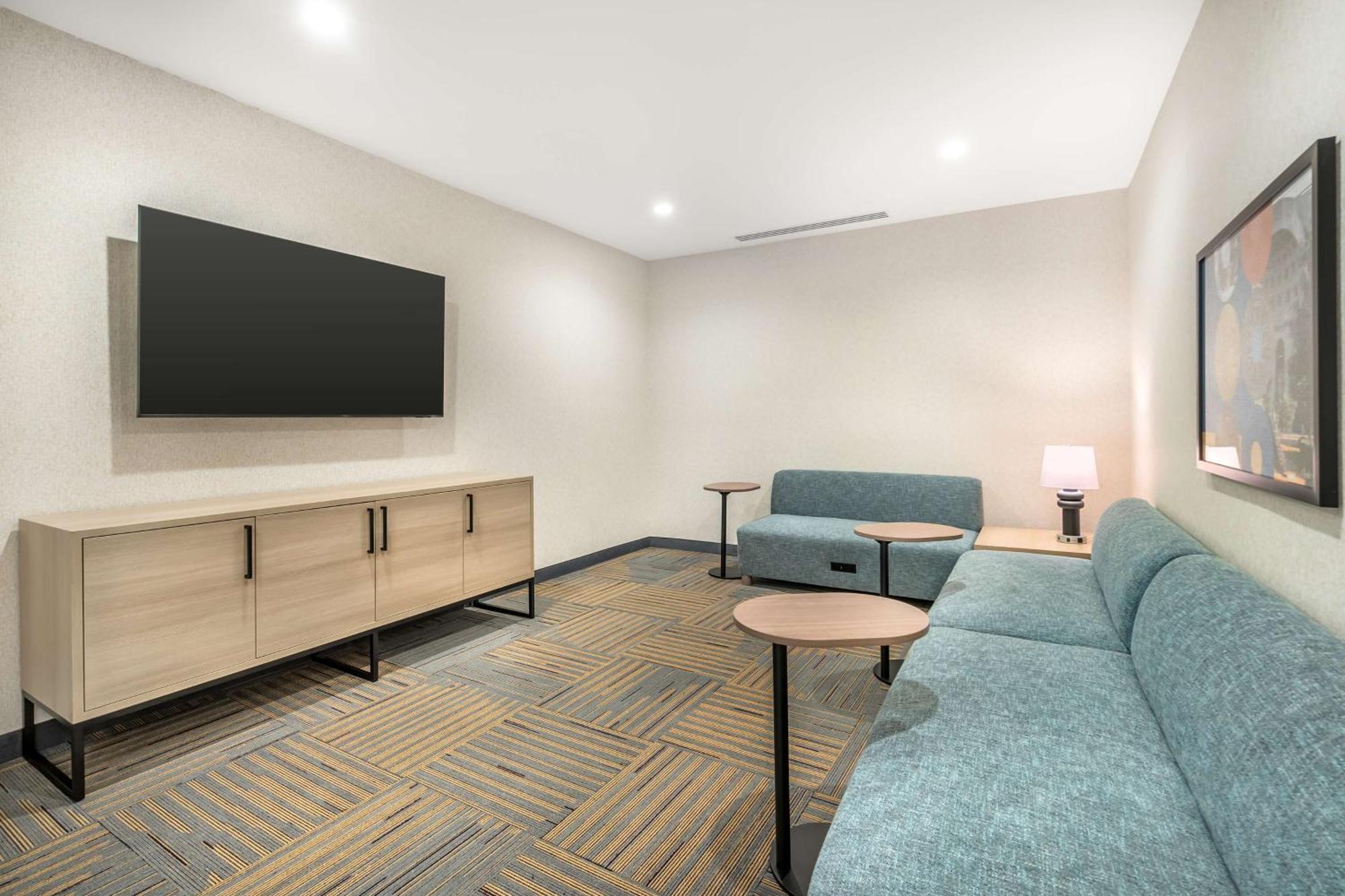 Home2 Suites By Hilton Reynoldsburg Columbus East Extérieur photo